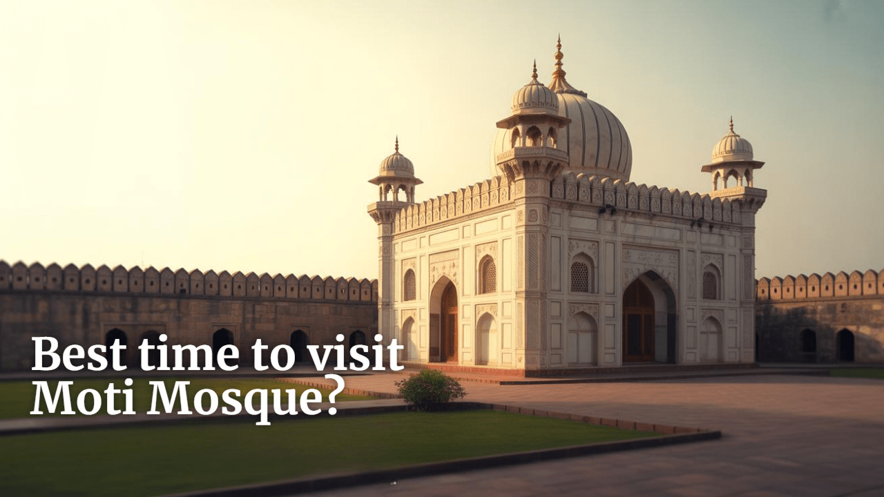 Best time to visit Lahore Museum-min