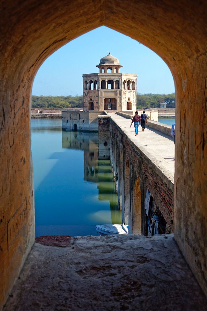 Hiran Minar Sheikhupura-min