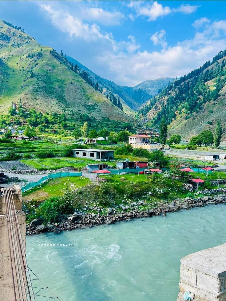 Kaghan Valley-min