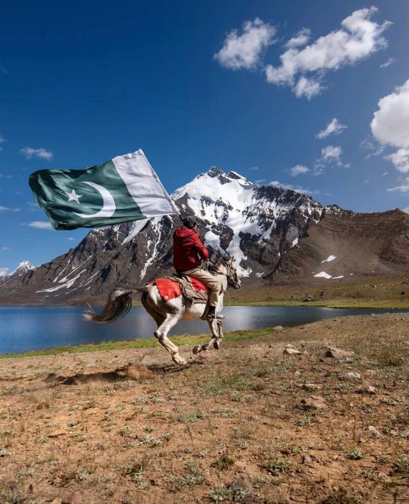 Korumbar Lake-min