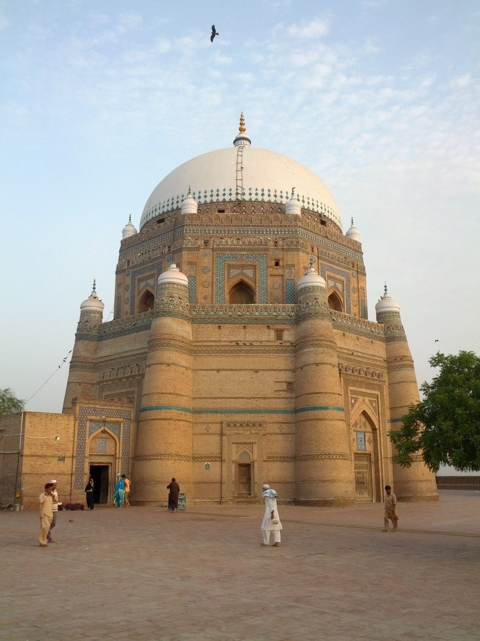 Tomb of Hazrat Shah Rukn-e-Alam-min