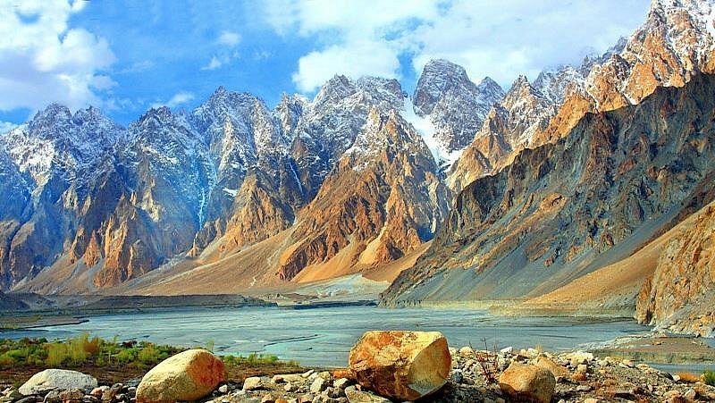 passu-valley-hunza-valley