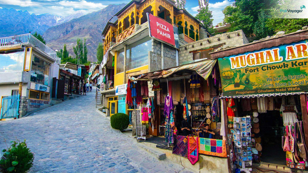 shopping-bazzar-karimabad